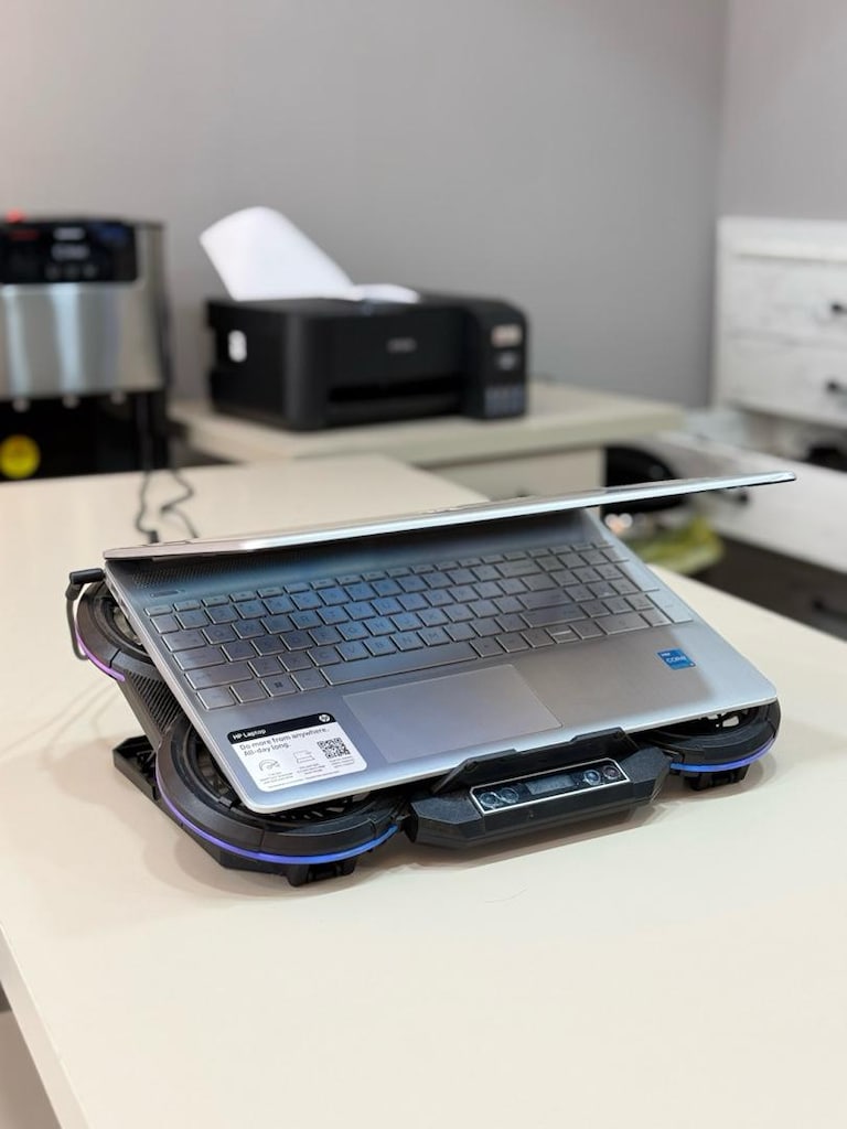 TERTEMİZ DOKUNMATİK EKRAN HP LAPTOP - 7