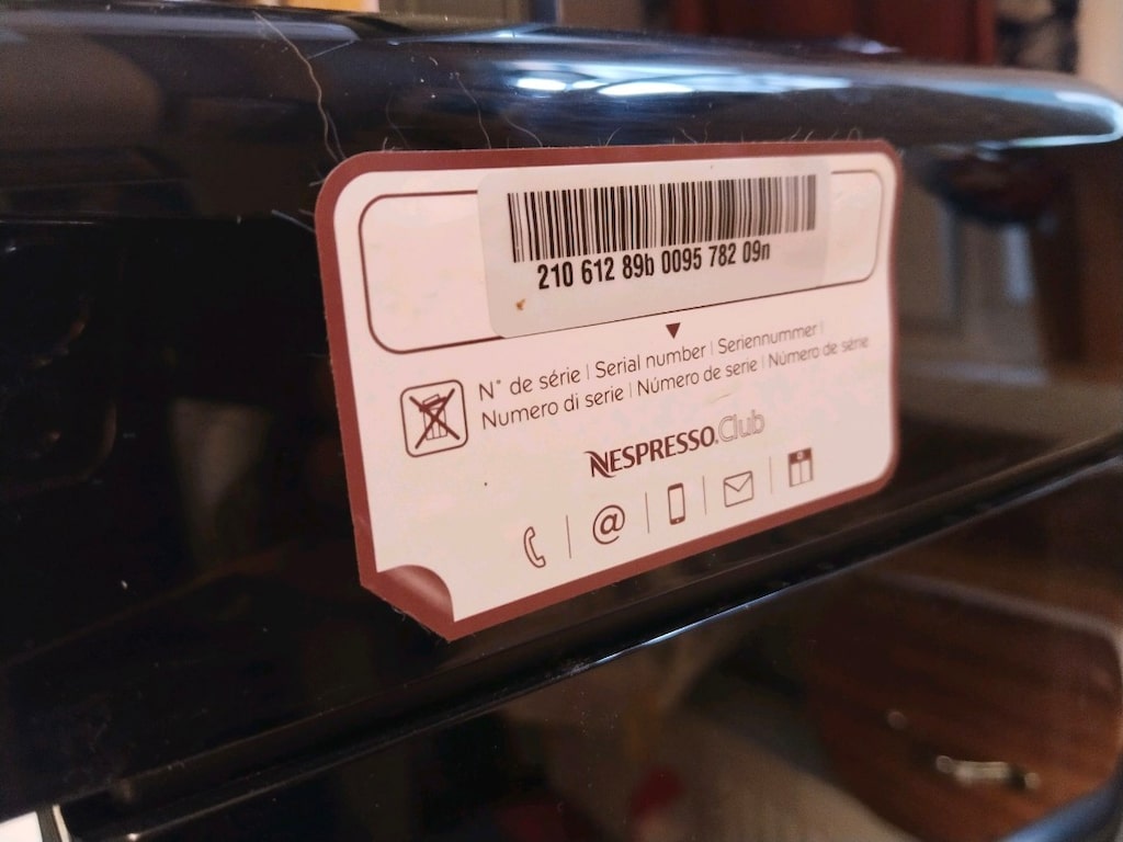 Nespresso Kahve Makinesi ve Süt Köpürtcü - 4