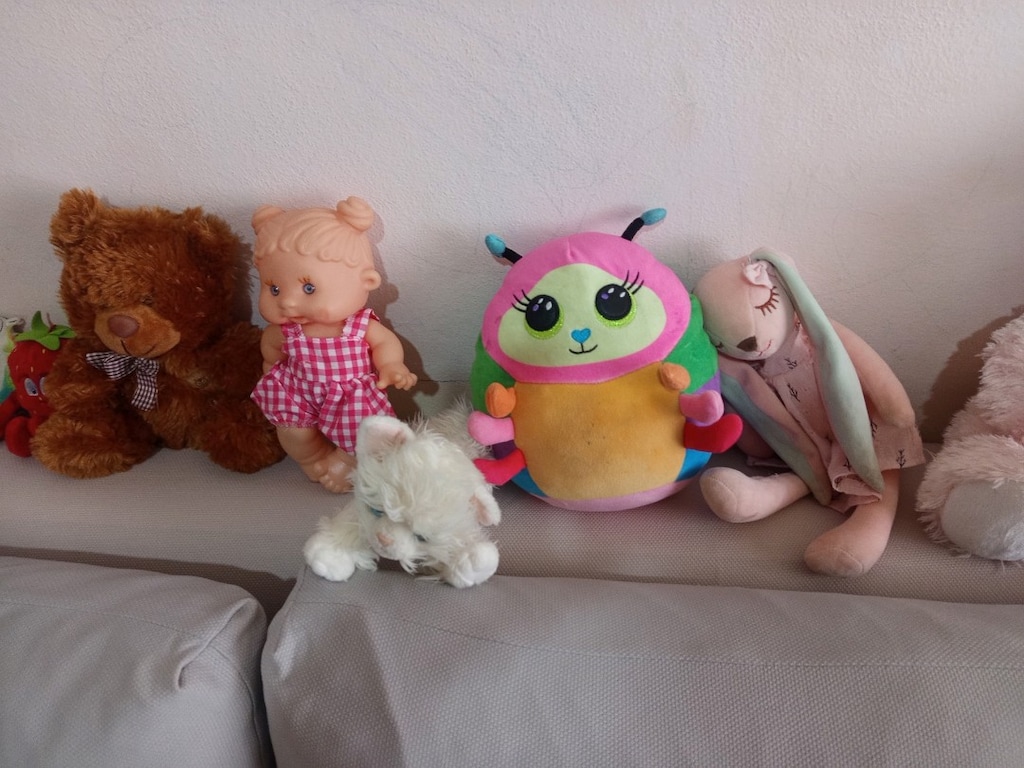 peluş oyuncaklar ve Barbie bebekler - 3