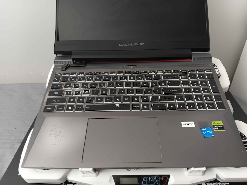 Excalibur G870 / RTX 4050 / i5 12450H / 16 GB DDR5 Ram - 2