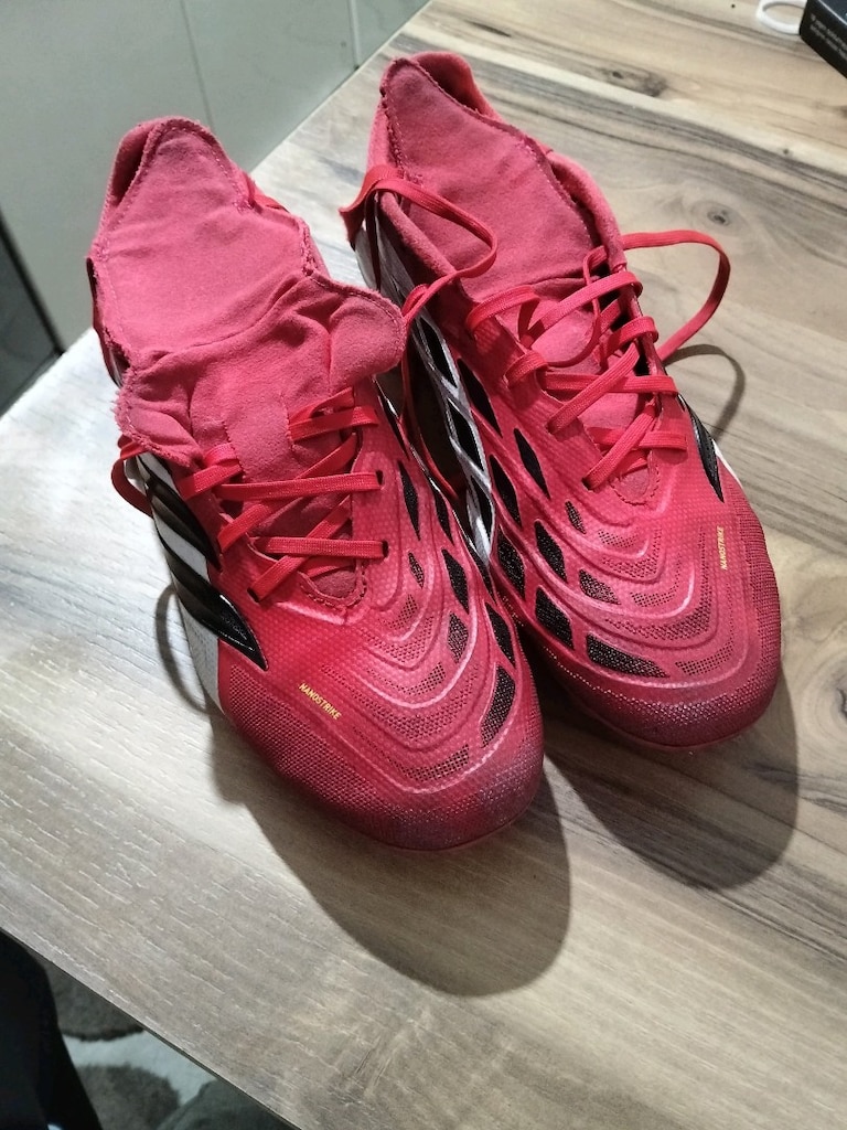 39 numara adidas az kullanulmis krampon