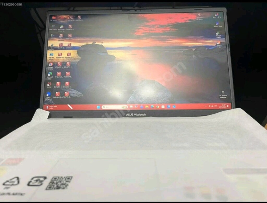 ASUS Vivobook Go 15 E1504FA-NJ113W R5 7520U 8GB 512GB Ssd 15.6'' - 2