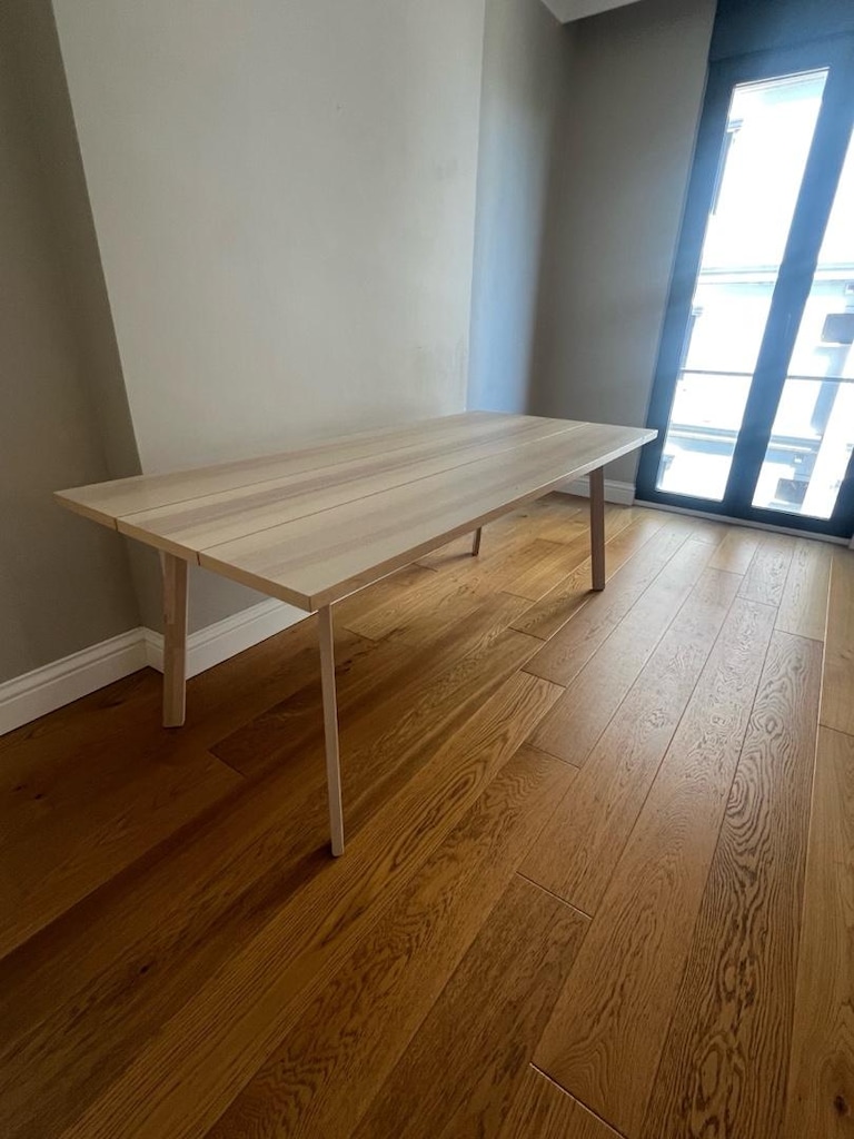 ikea yemek masası
