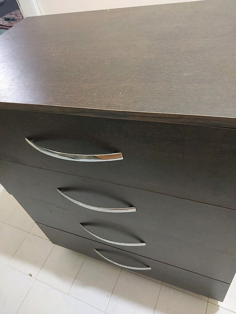 4 çekmeceli şifonyer hiç bi sıkıntısı yok - 4