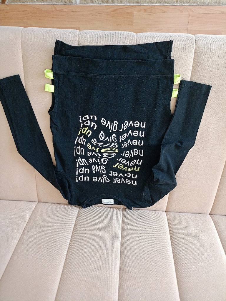 4 sweatshirt - 3