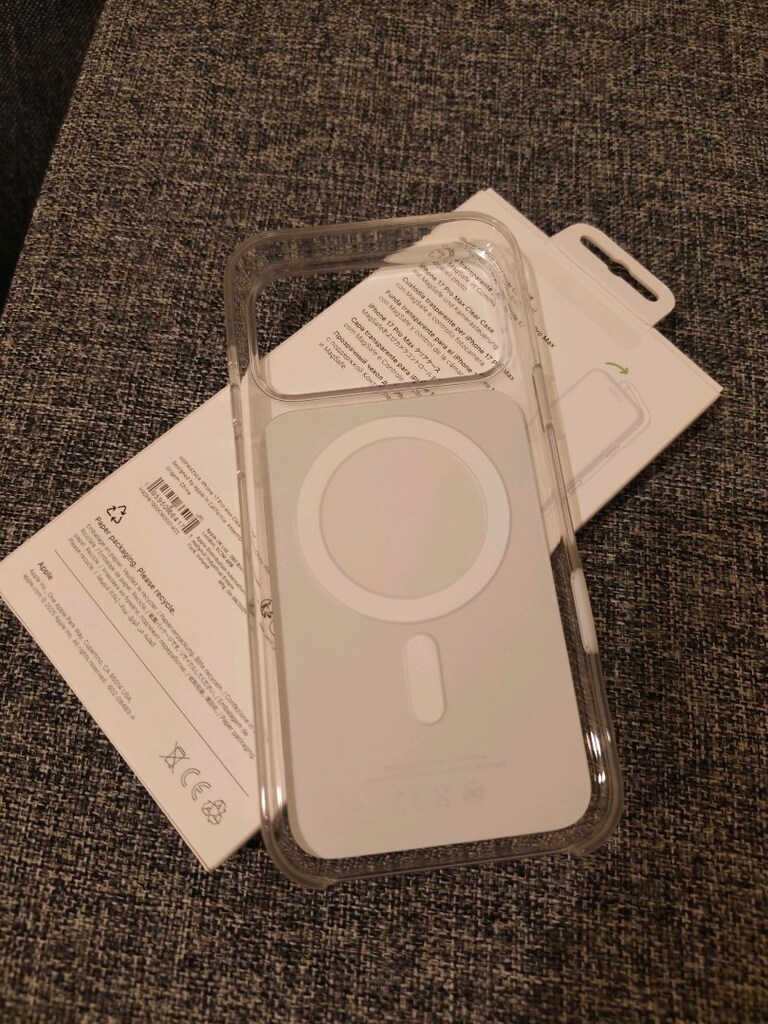 iPhone 17 Pro Max MagSafe özellikli seffaf kılıf. - 2