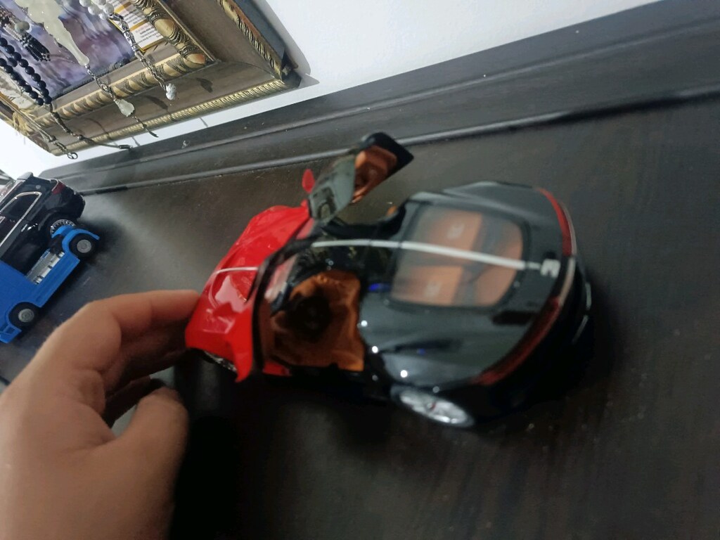 1.24 metal model Bugatti - 2