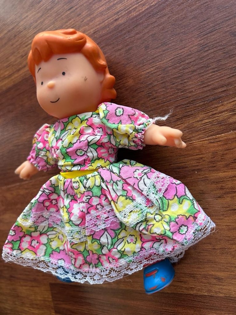 Caillou Rosie Rozi Oyuncak Bebek - 3