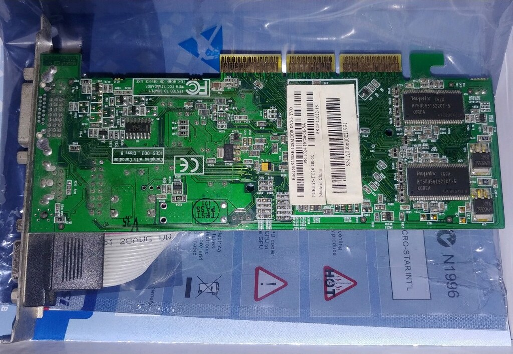 AMD ATI Radeon 9200SE 128MB DDR DVI-I + TVO - 2