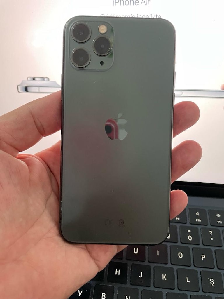 iPhone 11 Pro - 2