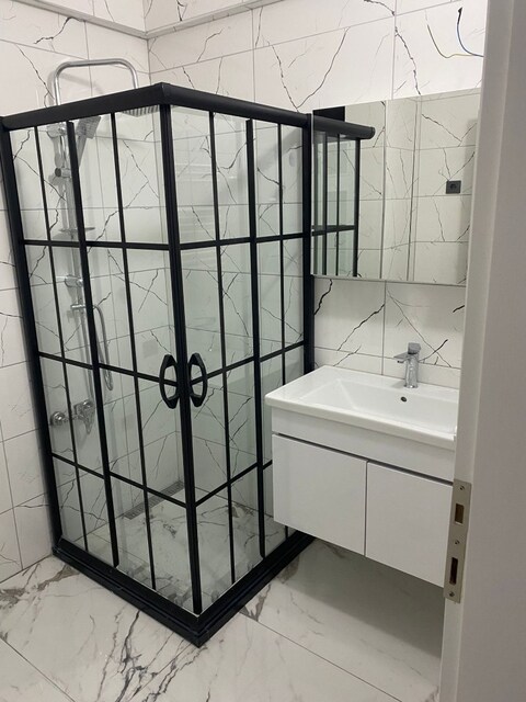 duş kabin duşakabin banyo küvet jakuzi duş teknesi imalatı satışı