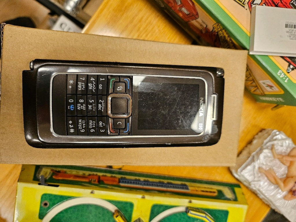 ANTİKA CEP TELEFONU KOLEKSİYONU - 19