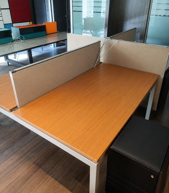 4 kişilik ofis masası