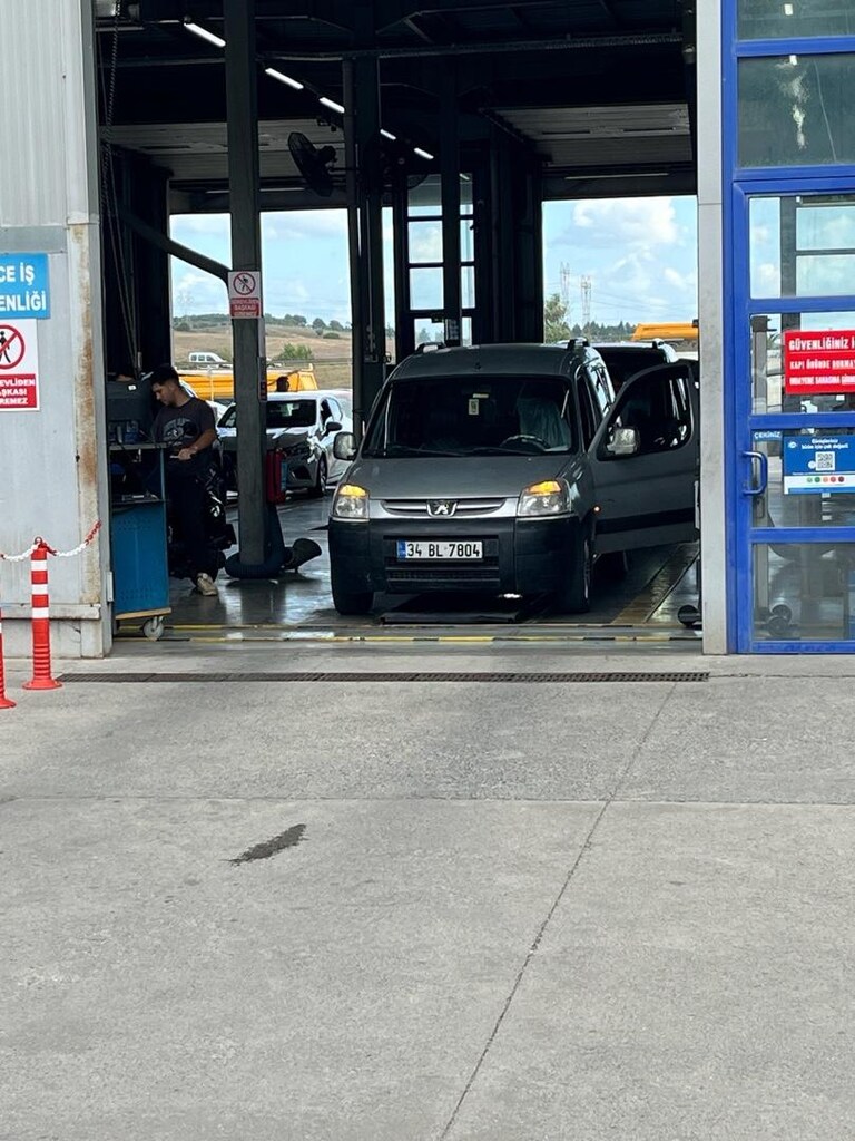 Peugeot Partner Otomobil Ruhsatlı - 4
