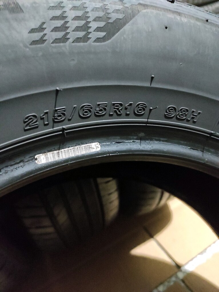 215-65-16 Bridgestone 4 adet yazlık lastik (tarih:2022) - 6