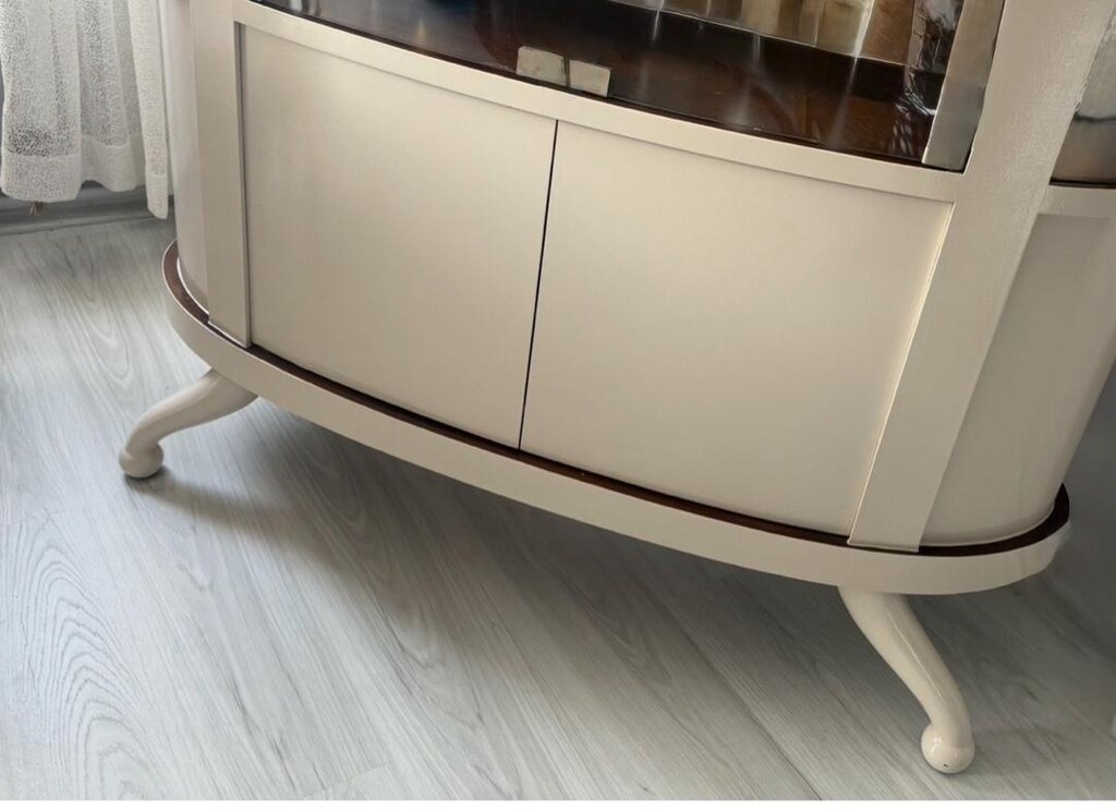 oval camlı ağaç vitrin - 17