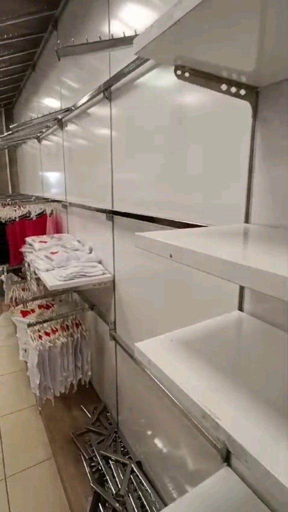 100 M2 DÜKKAN MALZEMESİ RAF VE REYONLARI - 6