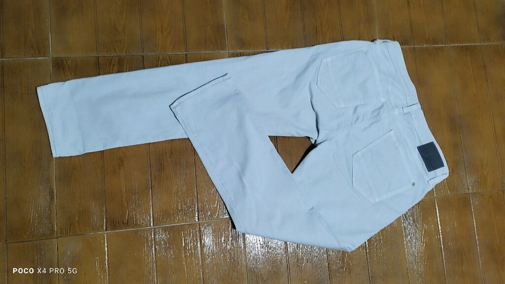 #Mavi Jeans kot pantolon..Bir üst uçtan diğer üst uca eni çekilince 46 - 5