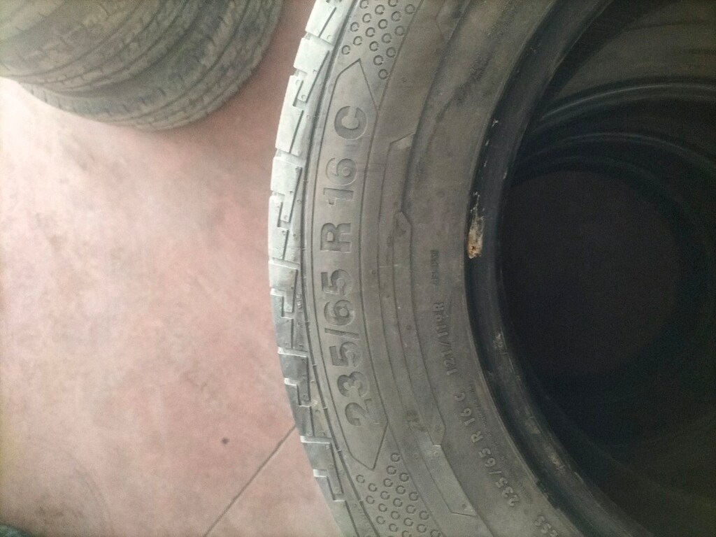 4 adet lastikler 235 65 r 16 c 0 gibi lastikler - 3