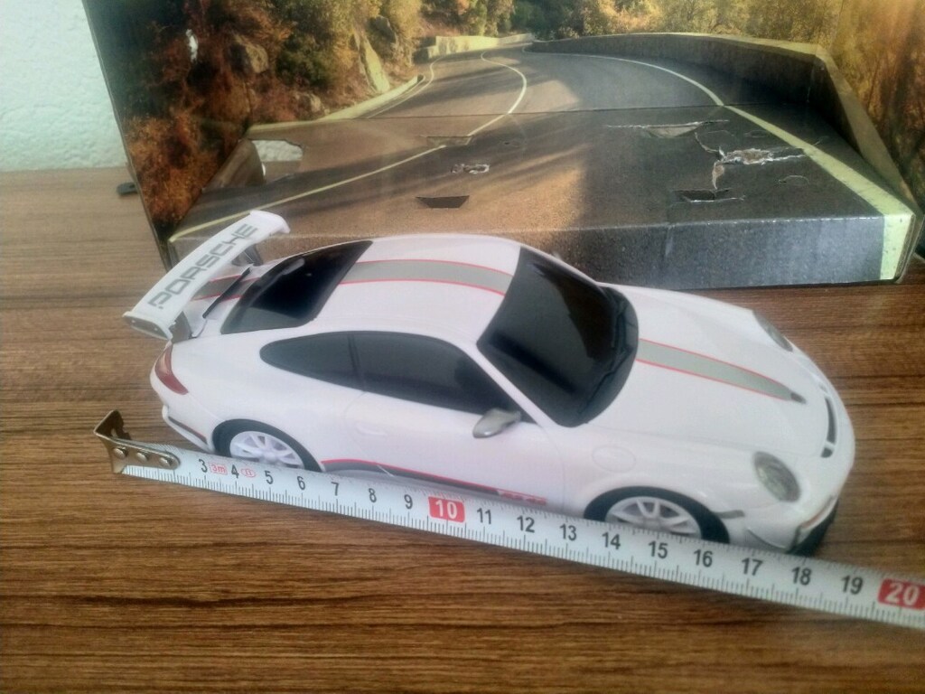 UZAKTAN KUMANDALI IŞIKLI PORSCHE 911 GTR3 RS LİSANSLI - 20
