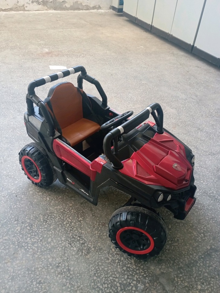 Akülü Araba 4x4 Jeep - 4