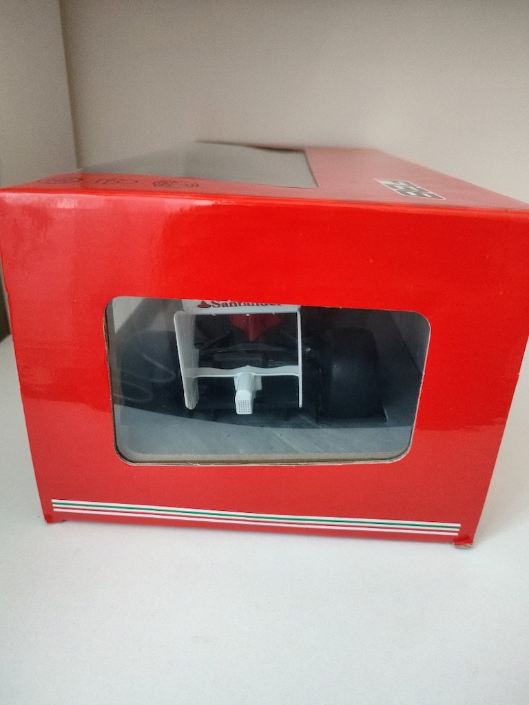 Rastar Ferrari F138 1/12 - 4