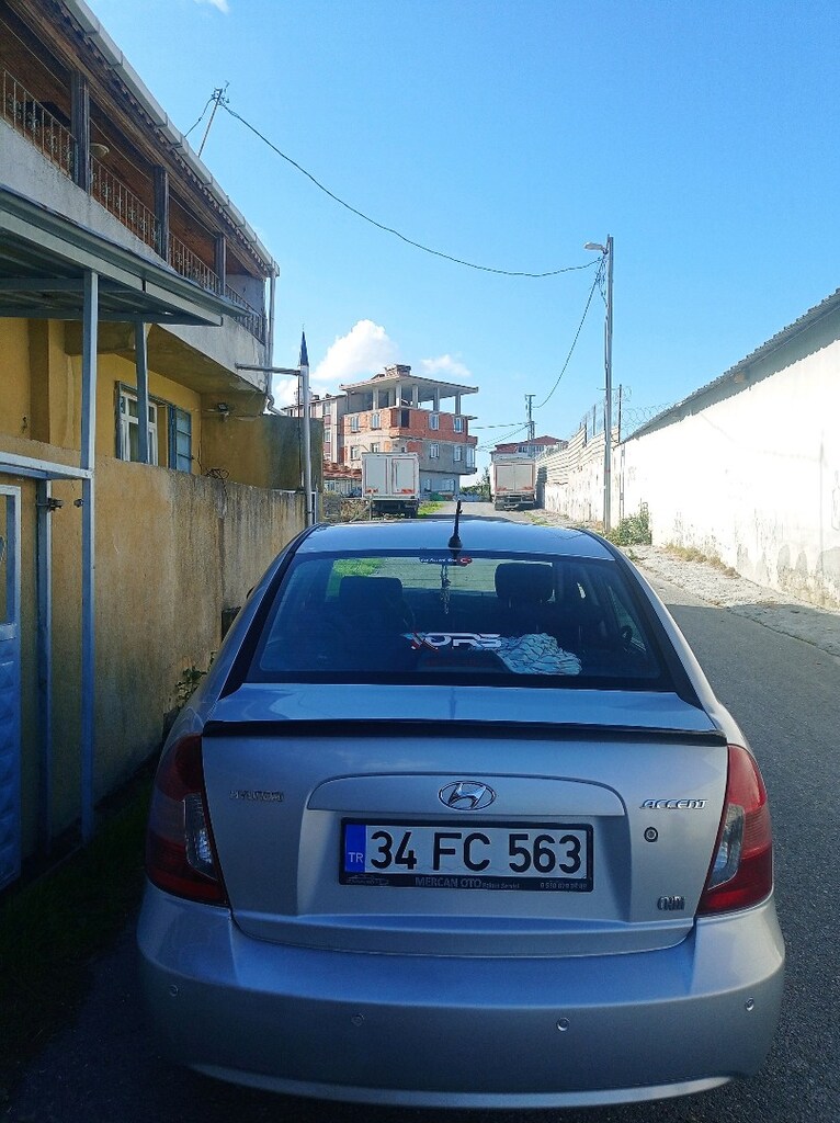 Hyundai Accent 2010 1.5 dizel 110 - 6