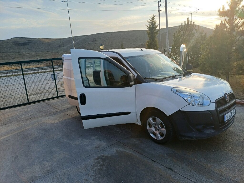 2012 model 1.3 90 hp Fiat Doblo kargo - 20