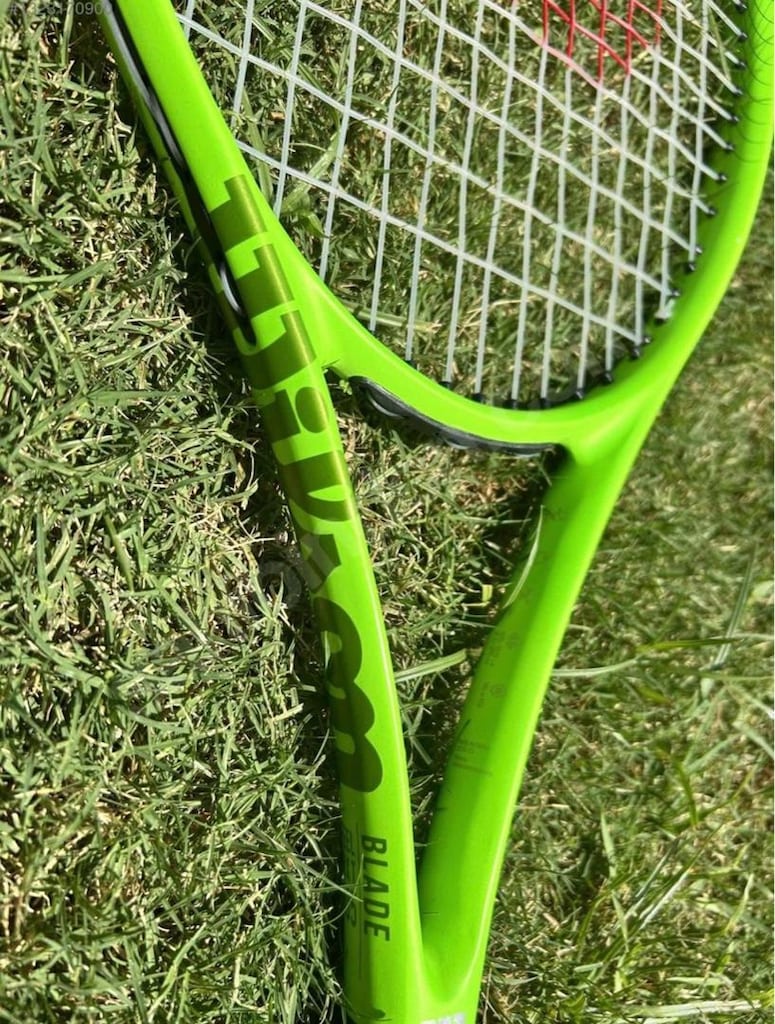Wilson Blade RXT 105 Tenis Raketi – Çok Az Kullanılmış - 2