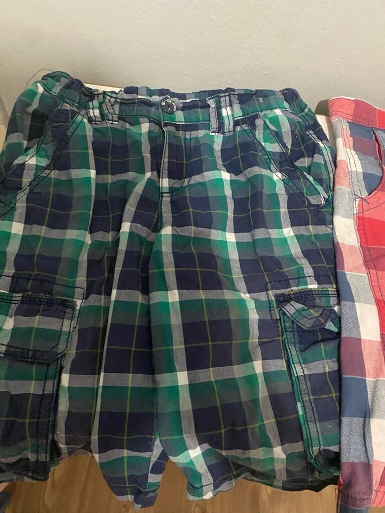 Çocuklar için kısa boy şortlar; bordo, turuncu, yeşil ve ekose desenl - 6