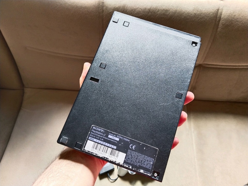 PlayStation Slim USB Üzerinden Oyun Oynatabilir - 3