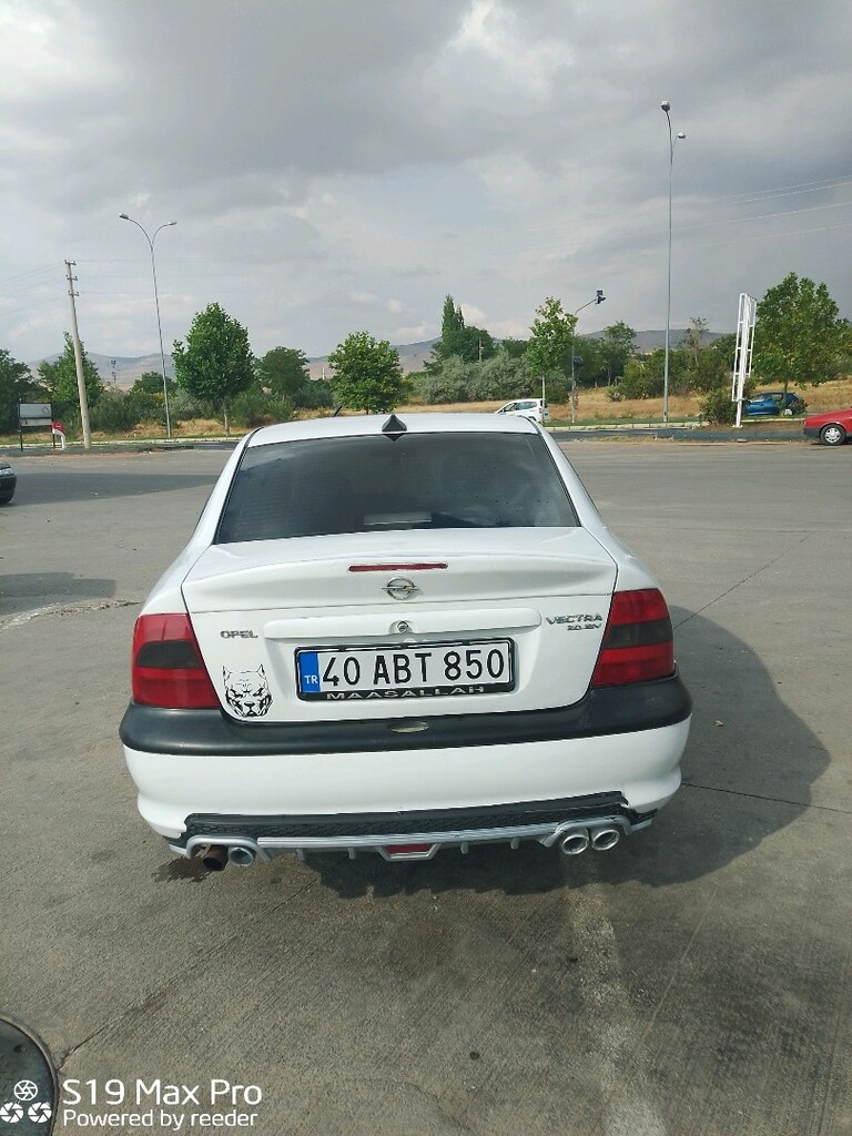 Opel Vectra - 12