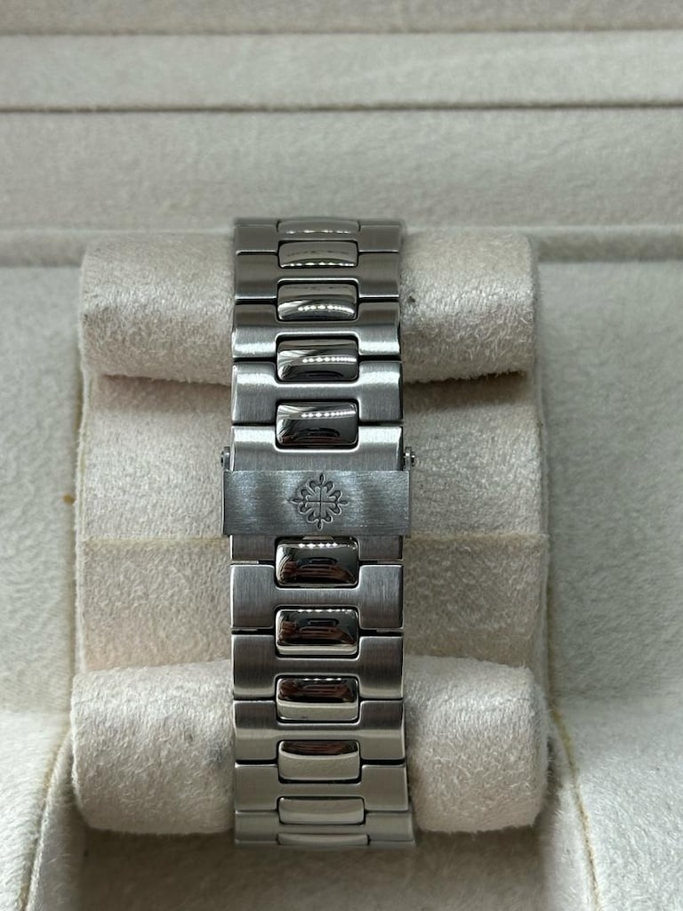 PATEK PHİLİPPE 5711 BEYAZ PPF ETA - 5
