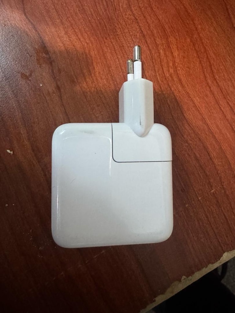 Apple 35 W orijinal şarj başlığı - 10