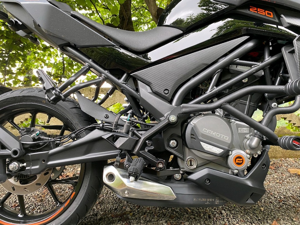CF MOTO 250 NK - 5
