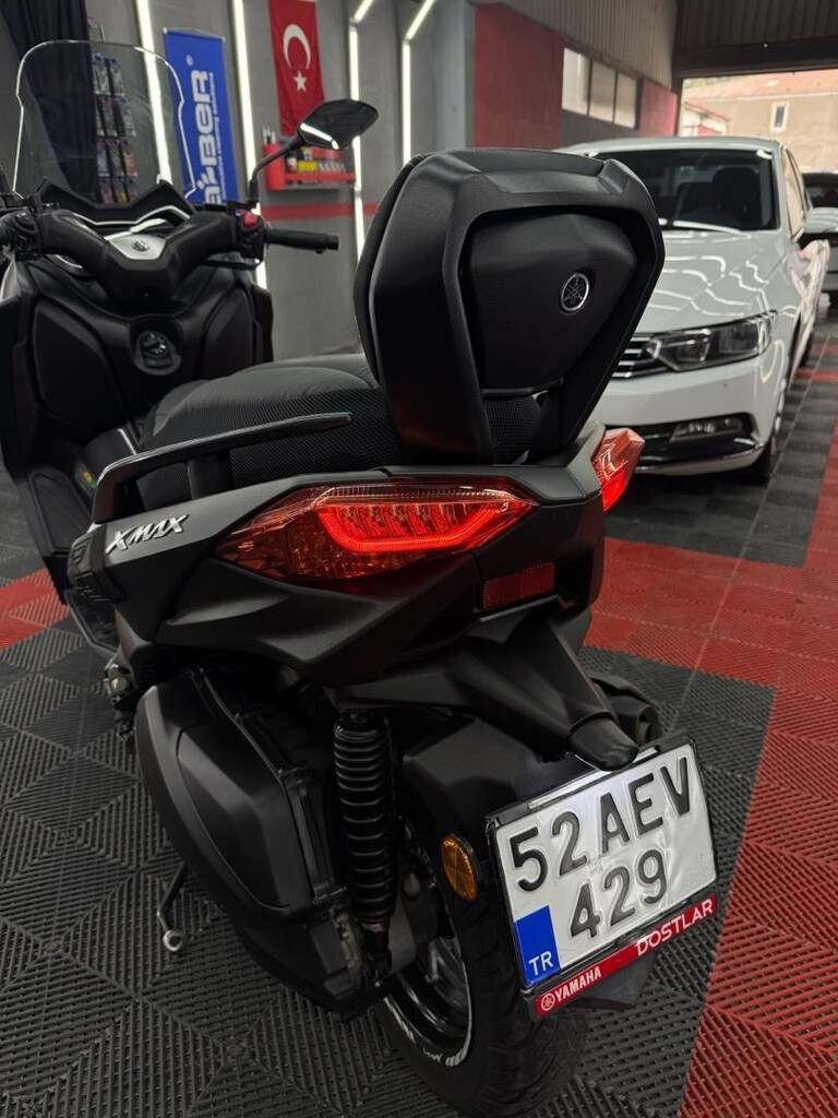 YAMAHA X-Max 250 ABS - 6