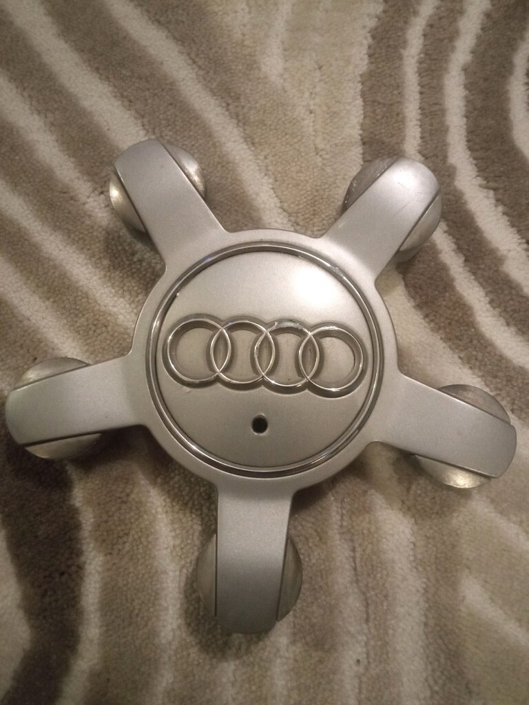 Audi ahtopot jant göbeği orjinal parça - 2