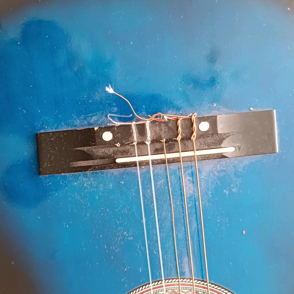 Gitar - 9