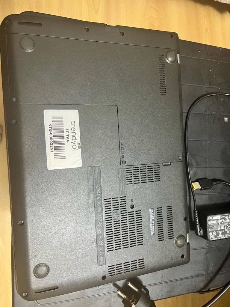 lenova i5 laptop - 3