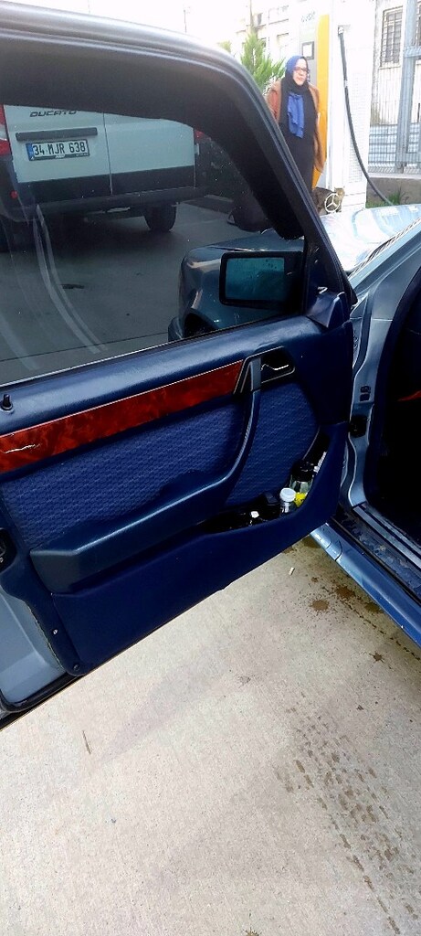 w 124 mercedes - 7
