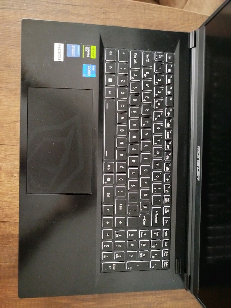 Monster Oyuncu Laptop - 3