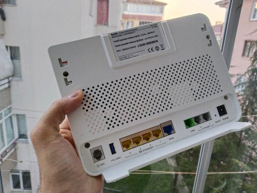 OpenWRT yüklenebilir Zyxel P2812 Vdsl Modem - 2