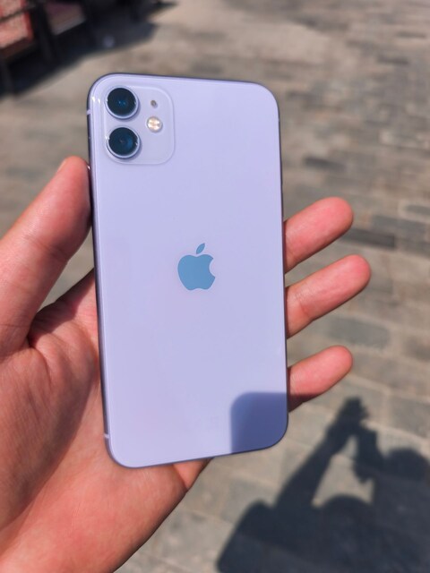 İPHONE 11 128 GB TR CİHAZIDIR