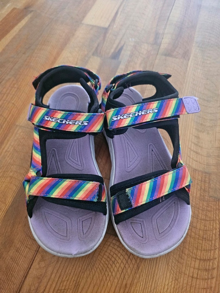 Skechers ışıklı sandalet