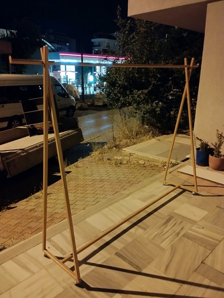 mağaza elbise askılığı - 2