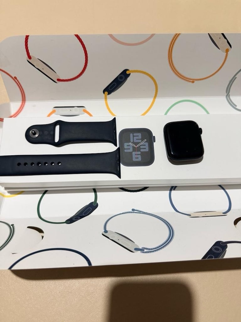 Apple Watch SE 2. Nesil 44 mm gece yarısı siyahı - 8