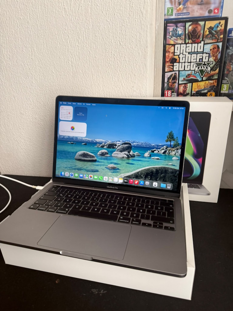 MacBook Pro Apple M2 Pro Çip 8GB RAM 512GB SSD - 2