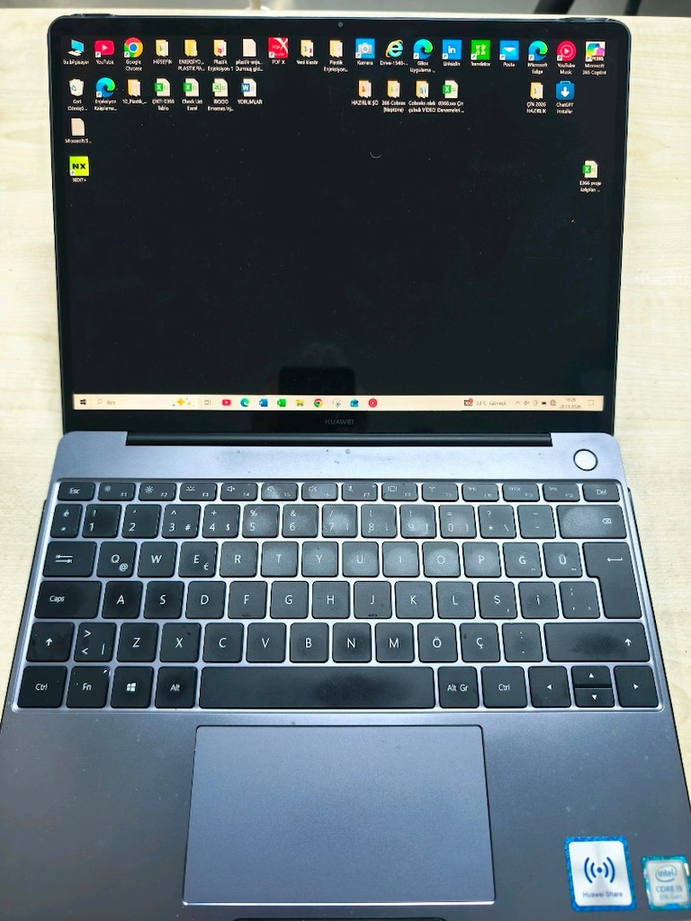 Huawei MateBook 13 – i5 / 8 GB RAM / 256 GB SSD / 2K Ekran – Temiz - 3