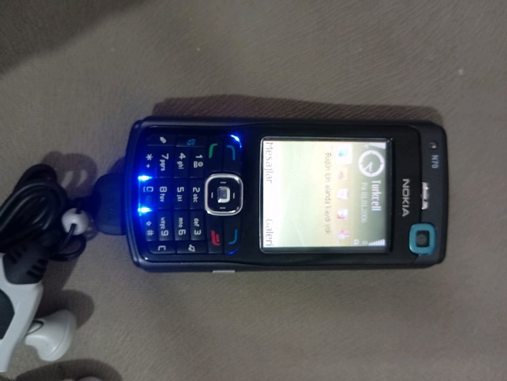 Nokia n70 - 5
