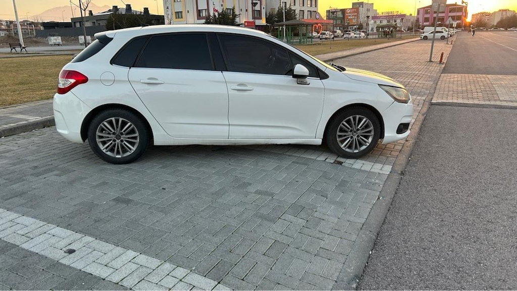 Citroen C4 1.6 HDİ - 4
